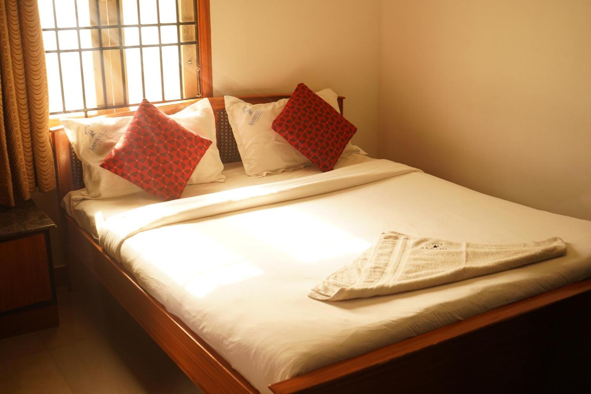 Ramana Towers Apartment Tiruvannamalai Exterior photo
